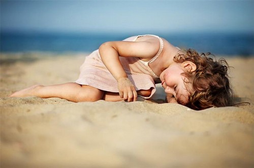beach,child,happy,sand,baby,children-29a31e06d4bbc3bc9115b2cd019035cf_h