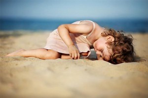beach-child-happy-sand-baby-children-29a31e06d4bbc3bc9115b2cd019035cf_h.jpg